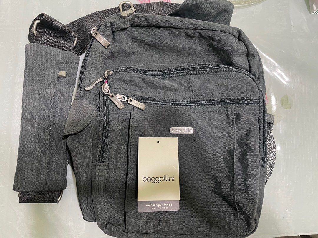 Baggallini messenger outlet