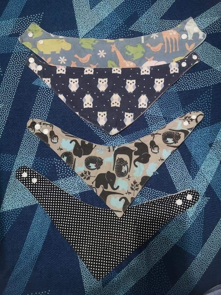 Bibs for boys 100 per set (Category: Babies & Kids Fashion) located in Legazpi City. Submitted by gingerails (Listing ID 1314142643, Image 1). Description: .