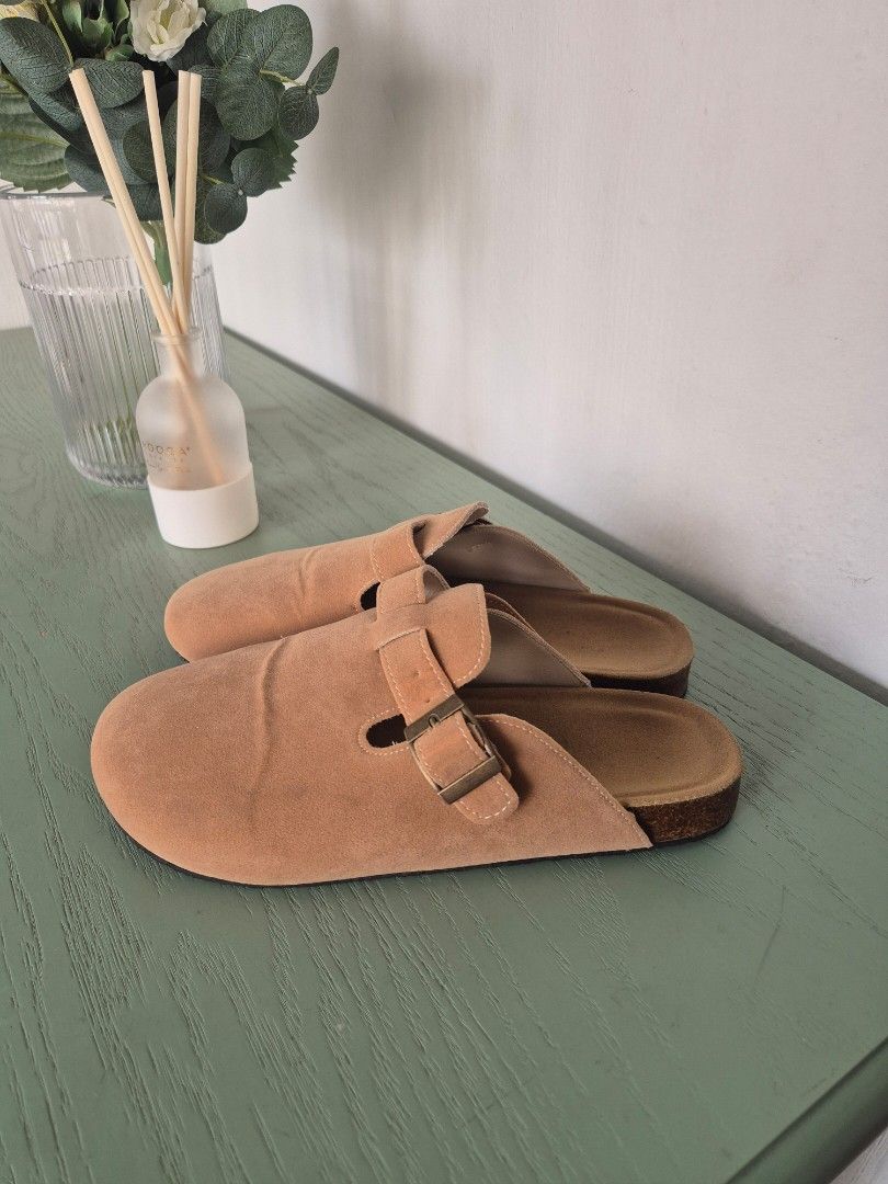 Look a like birkenstocks store