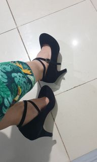 (Category: ) located in . Submitted by offmycloset (Listing ID 1314086009, Image 1). Description: .