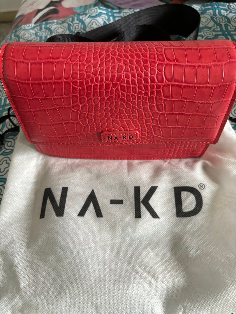 Boxy bum bag deals