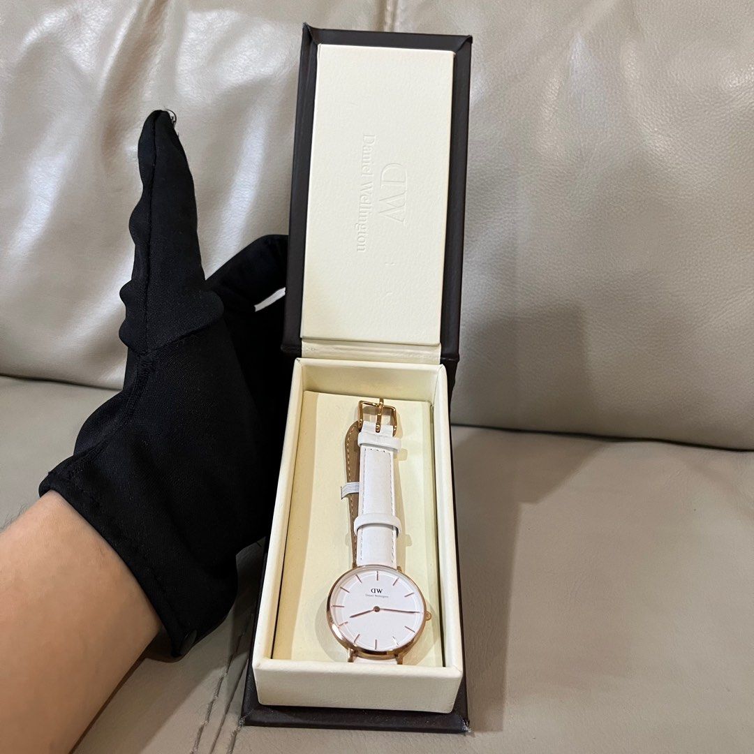 BRAND NEW Daniel Wellington Petite Bondi 28mm Watch Leather strap Rose Gold DW00100249 Jam Tangan Wanita Authentic Jual Murah harga gila