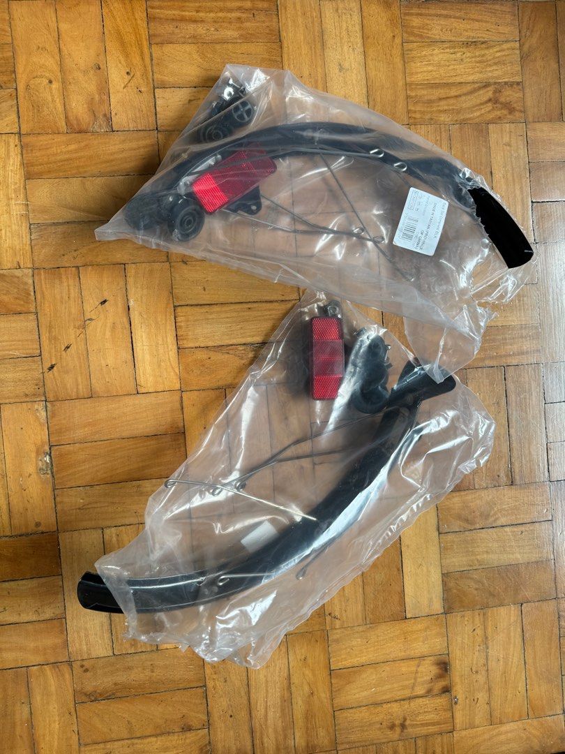 Brompton C-line rear fender set (Category: Bicycles) located in Mandaluyong City. Submitted by rigel.rempola (Listing ID 1313977677, Image 1). Description: 2 sets of brand new Brompton 2024 C-line rear fenders. Replaced by Brompton rack set. Selling for 1,950 each. Please contact Rigel at 0917 538 2610. Pick up/delivery for buyer’s account..