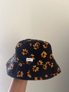 (Kategori: ) berada di . Dikirim oleh declutrishhh (ID iklan 1314065350, Gambar 1). Deskripsi: .