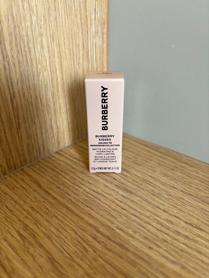 Burberry Kisses Matte Lip Colour 3.3g Colour 93 Russet hydrating and long lasting