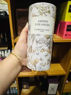 (Category: ) located in . Submitted by PerfumesNthings (Listing ID 1314081039, Image 1). Description: .