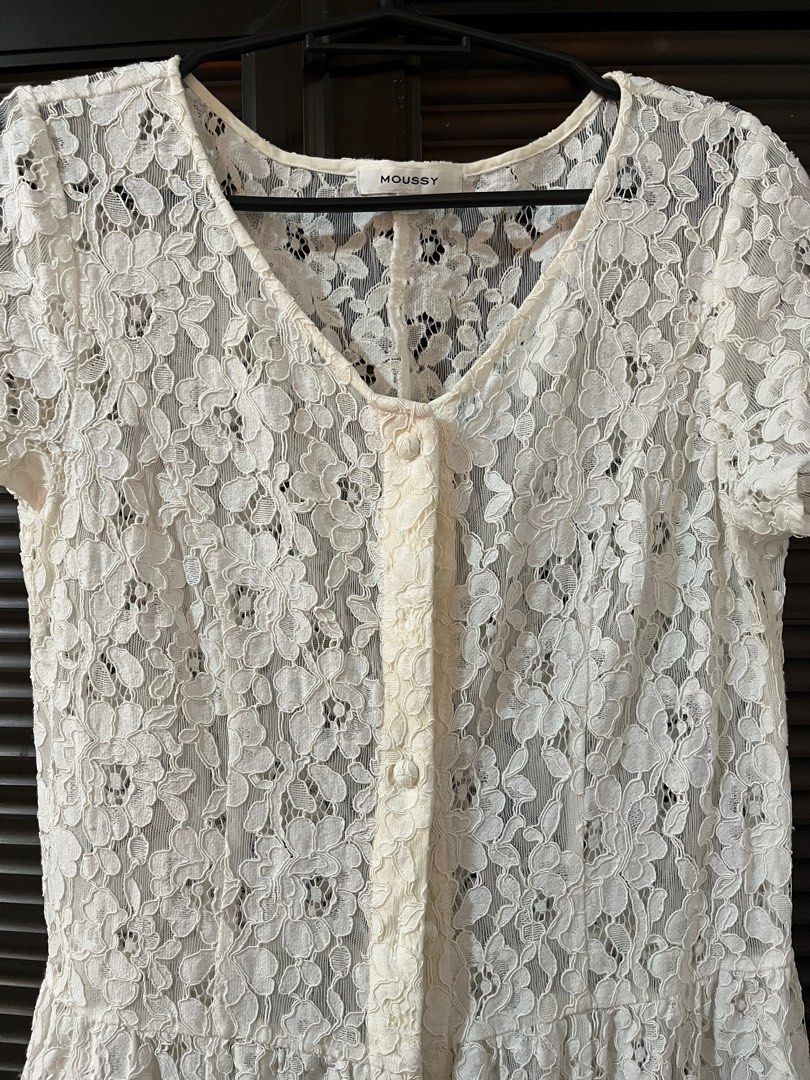 Dainty White Dress (see-through) (Category: Dresses) located in Silang. Submitted by kidrodriguez (Listing ID 1314015482, Image 2). Description: Firs S-M.