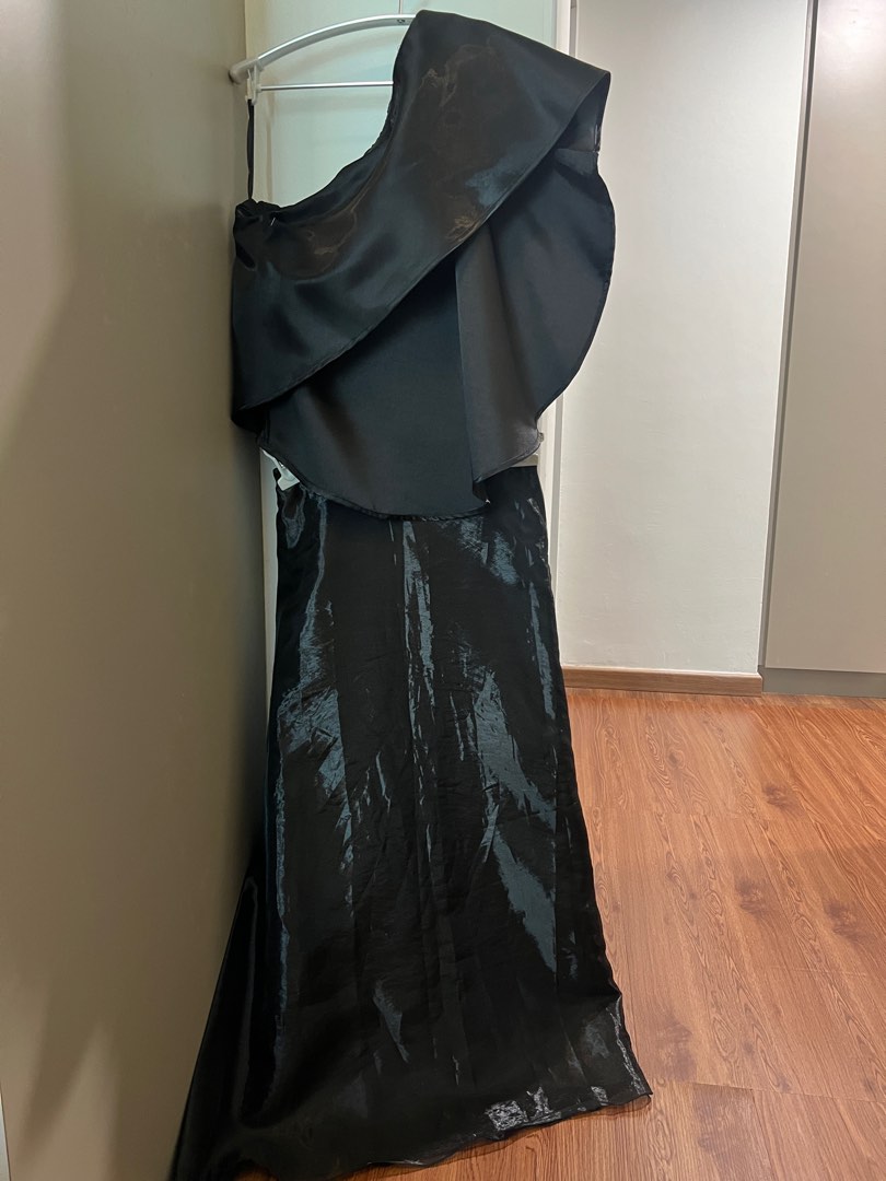 Evening Dress Toga very sexy Women s Fashion Dresses Sets Evening dresses gowns on Carousell