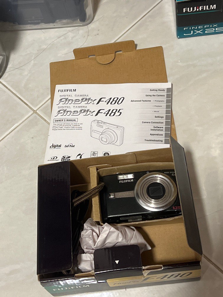 Fujifilm Finepix F480 Digicam, Photography, Cameras on Carousell