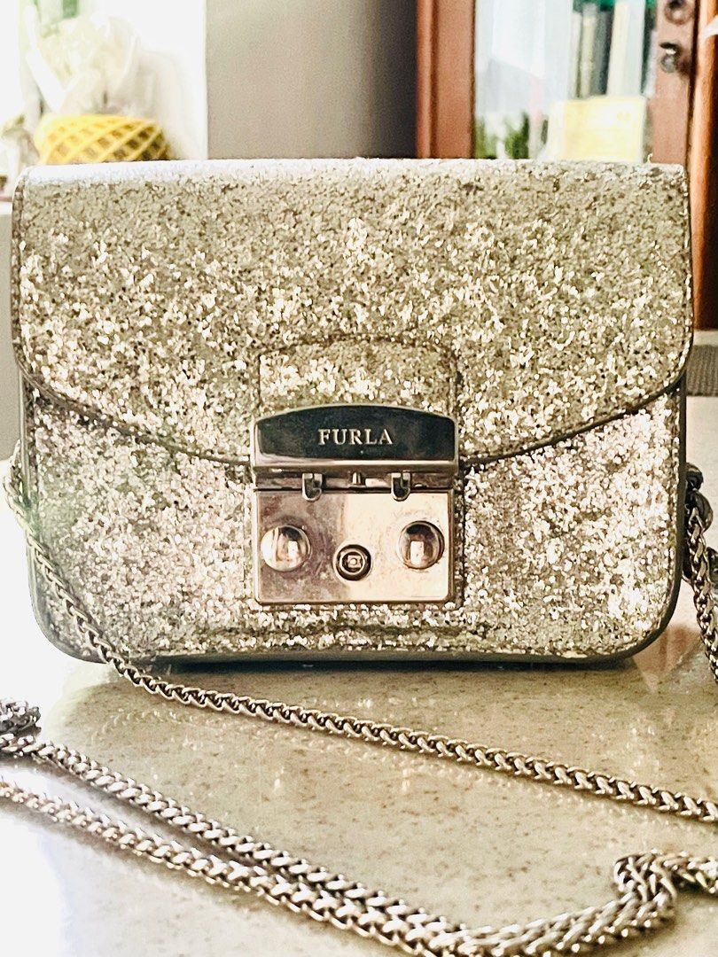 Furla Metropolis Mini Glitter Silver Barang Mewah Tas Dompet di Carousell