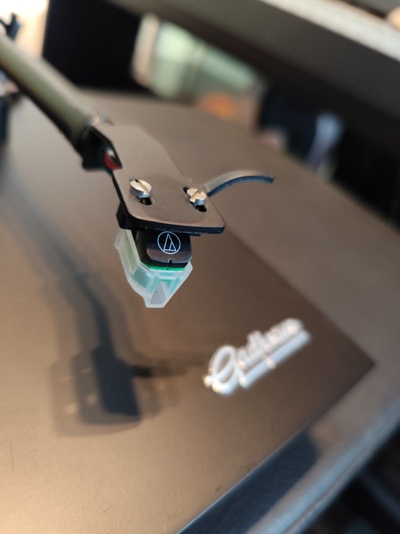 GADHOUSE -MATHIS Turntable (Category: Portable Music Players) located in Manila. Submitted by winyabut (Listing ID 1314017958, Image 2). Description: ‼️FOR SALE‼️ GADHOUSE MATHIS Turntable Features: ✅Metal Tonearm ✅Belt-Drive Aluminum Platter ✅Bluetooth transmitter ✅Audio Technica VM95E Moving Magnet Cartridge ✅Built-in counterweight & Anti-Skating Weight PM for more details 📩.
