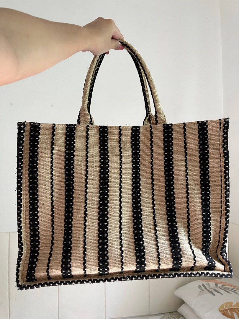 H M Tote Bag Women s Fashion Bags Wallets Beach Bags on Carousell