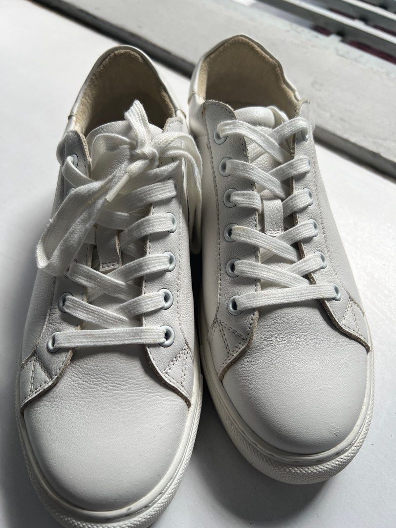 Hotwind white shoes deals