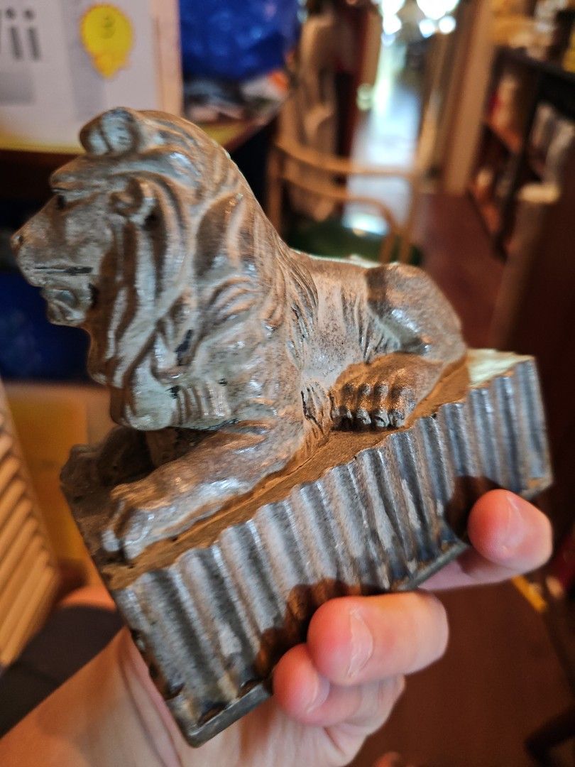 HSBC the Hongkong and Shanghai Bank Coin bank Coinbank Lion