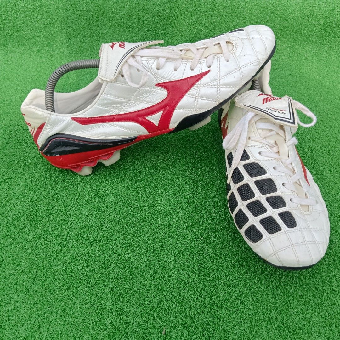 Kasut bola mizuno outlet