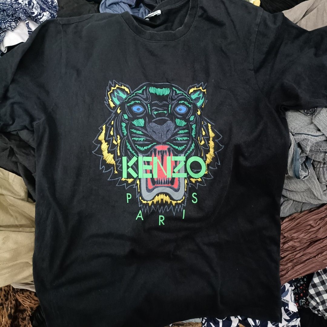 Kenzo Tiger Print (Category: Tshirts & Polo Shirts ) located in General Santos City (Dadiangas). Submitted by Serde (Listing ID 1314064714, Image 3). Description: Kenzo Shirt Size Large Excellent CR: 9.7/10.