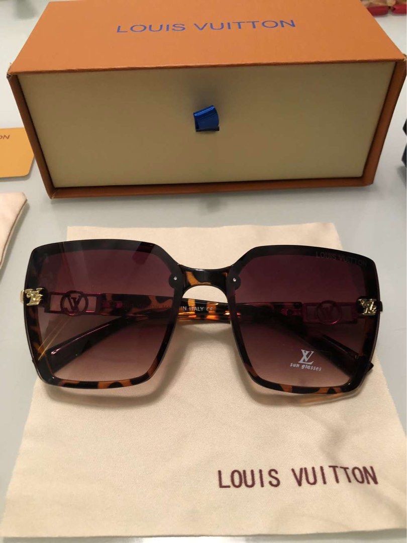 Louis Vuitton sunglasses (Category: Luxury) located in Toronto. Submitted by shayanrahe37466 (Listing ID 1314150630, Image 1). Description: Brand new in packing Louis vuitton sunglasses these coke with everything asking for 180 OBO message me for questions or offers .