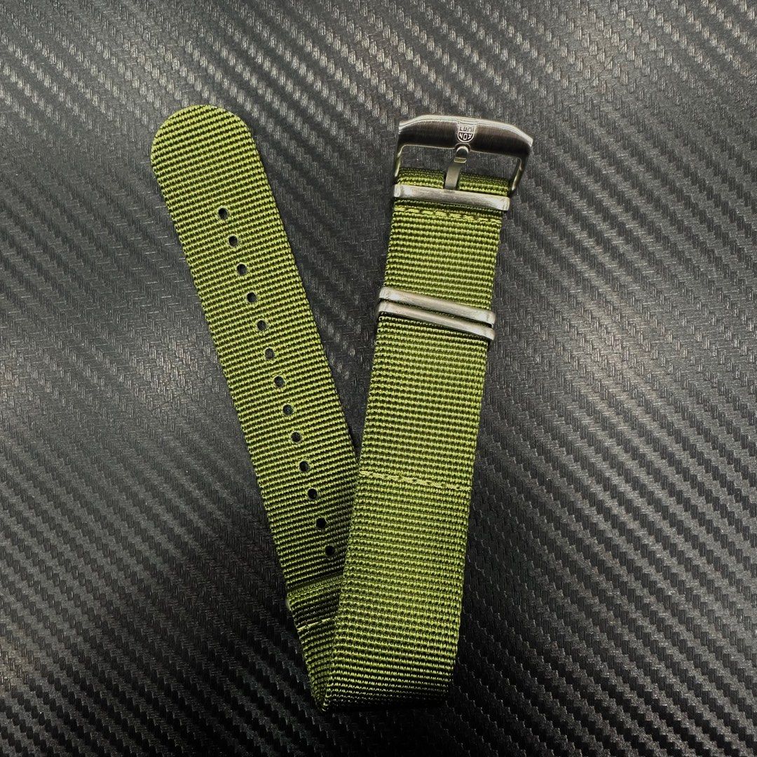 Luminox nylon strap top