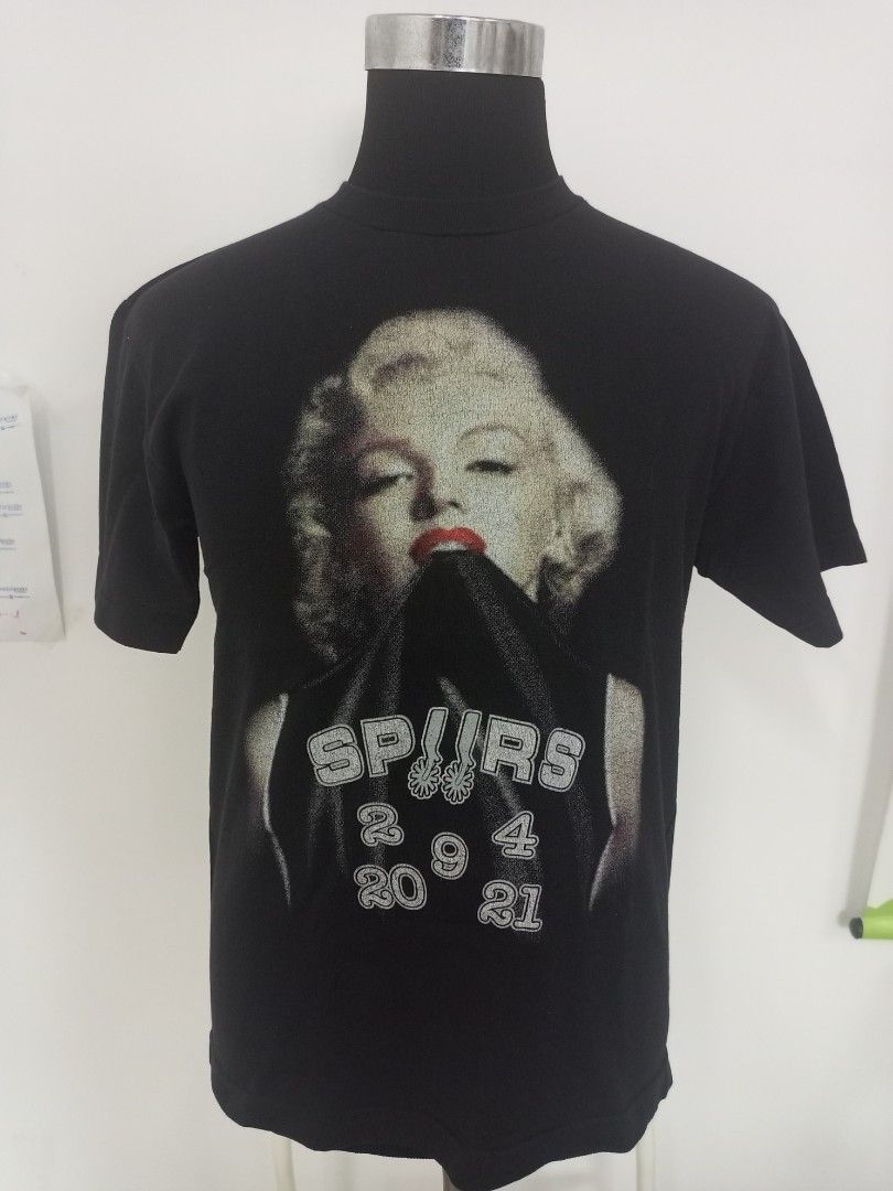 Marilyn Monroe Spurs Modeling t shirt