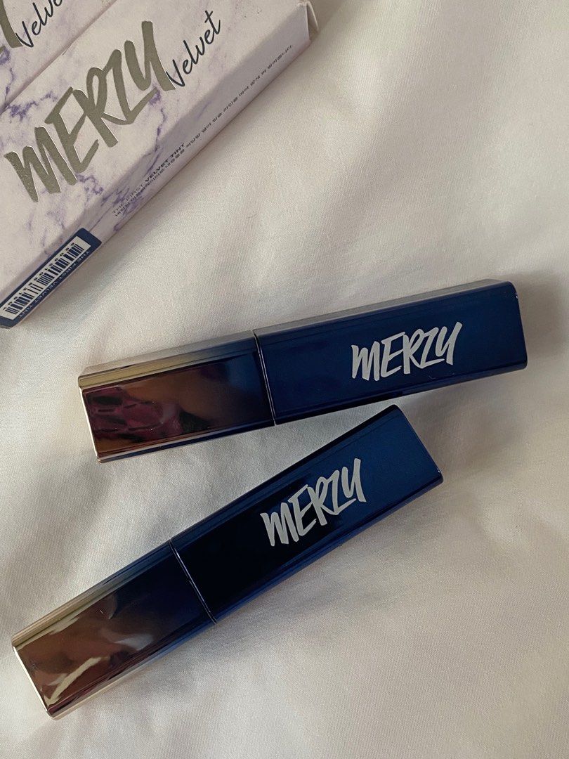 Merzy Velvet tints (Category: Makeup) located in General Trias. Submitted by randomgirl888 (Listing ID 1314086648, Image 2). Description: ORIG PRICE: ₱399 shades available: v15 v16 v17 v18 mop: gcash, paymaya, bpi rfs: decluterring, making some space for new makeup shipping: gogo express, mr. speedy.