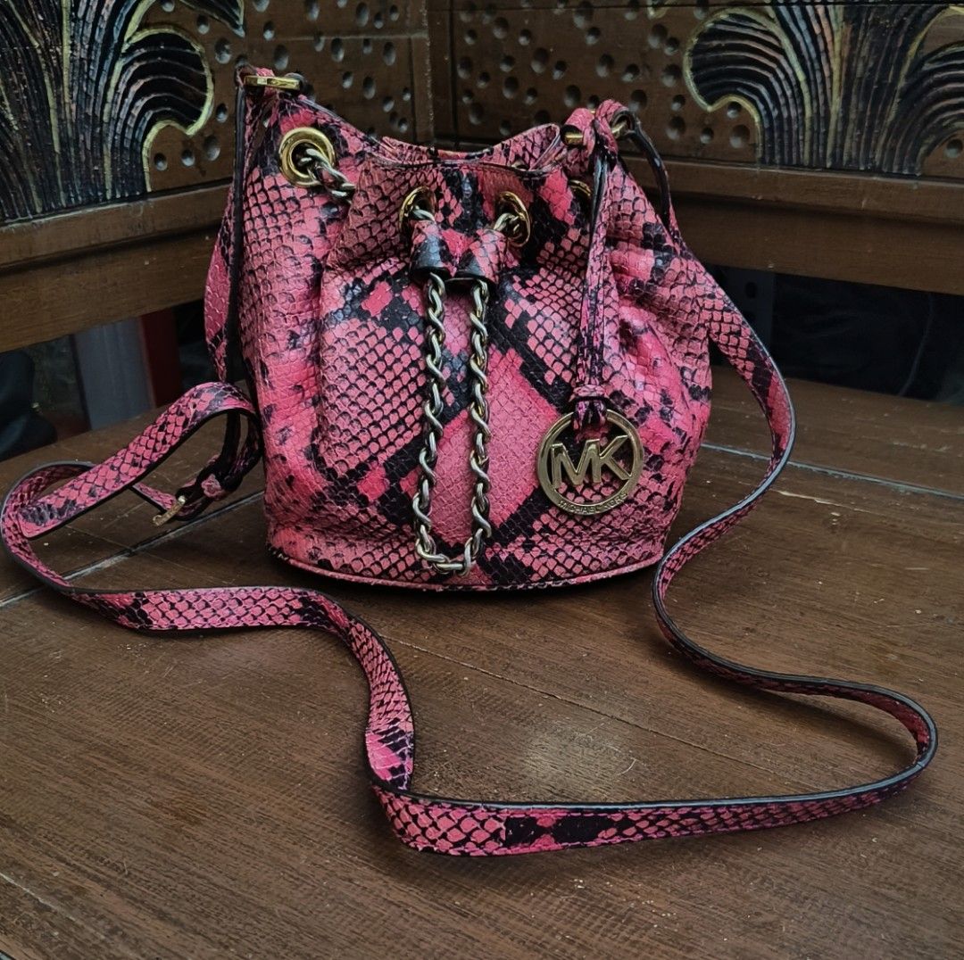 Michael kors mini frankie bag snake Barang Mewah Tas Dompet di Carousell