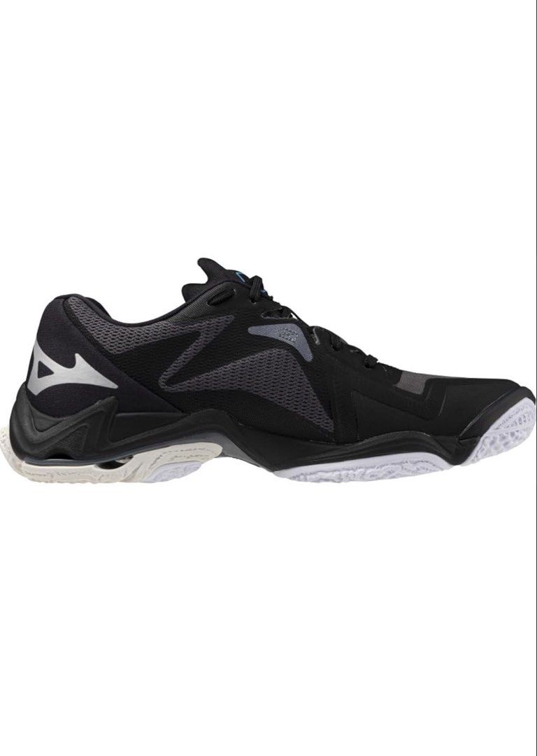 Mizuno wave 13 deals