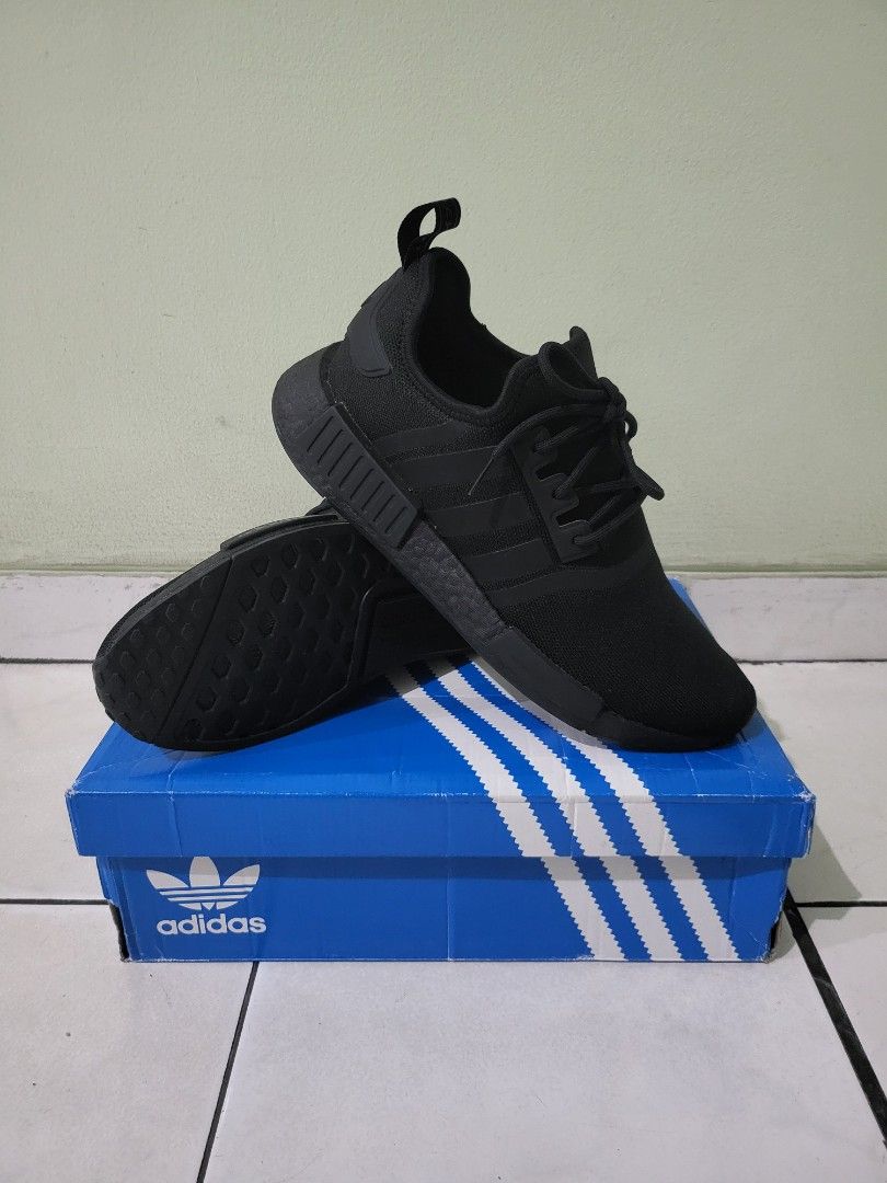 adidas gazelle silver green womens adidas Mens NMD_R1 Primeblue Shoes