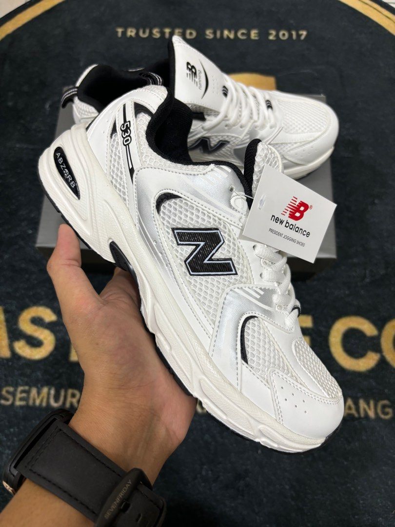 New Balance 530 White Black Jaring macam butik Size 37 38 39 40 41 42 43 44 45 RM90.00 sahaja Nak order pm Men s Fashion Footwear Sneakers on Carousell