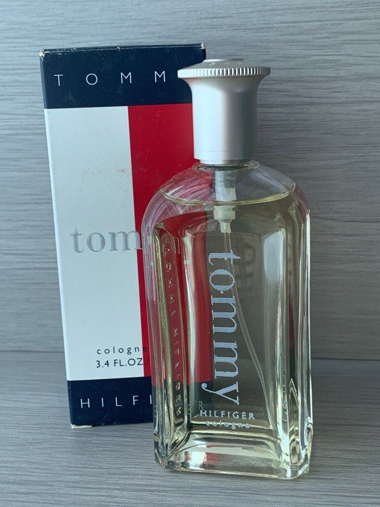 Tommy perfune top