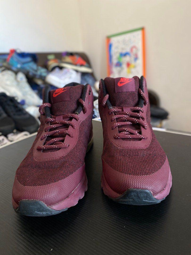 Nike air max invigor maroon 2025