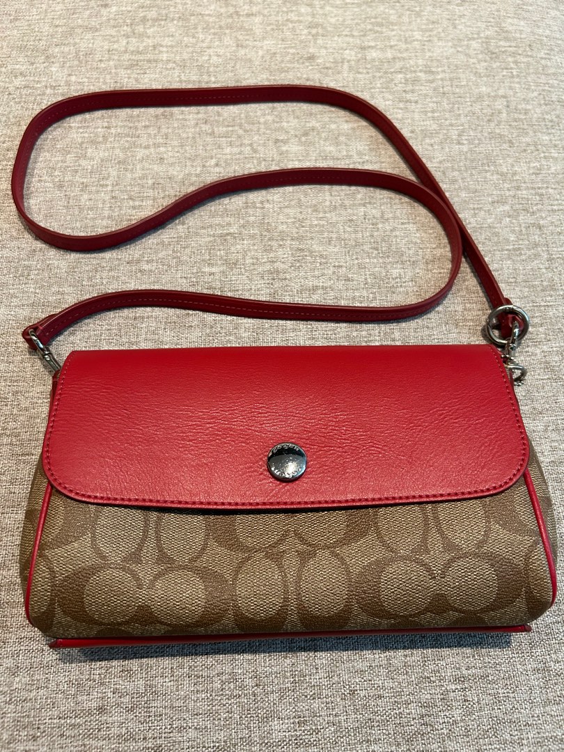 Original Coach Reversible Cross body bag ACCEPTING OFFERS Luxury Bags Wallets on Carousell