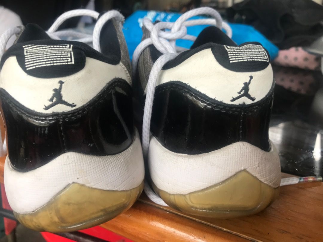 Original Jordan 11 Concorde Low (Category: Boots) located in Caloocan City. Submitted by gloriacani14295 (Listing ID 1314116468, Image 1). Description: Original Jordan 11 Concorde Low 9.5 Us mem Description shown on pictures Cainta pasig area Rush 1k nalang Need funds .