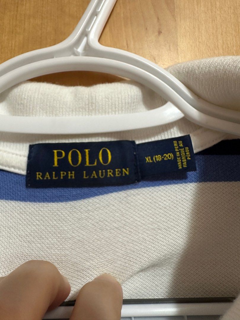 Ralph Lauren Polo Shirt (Category: Tshirts & Polo Shirts ) located in Pasig City. Submitted by kricalin (Listing ID 1314022600, Image 2). Description: Will flaw, pls see photo. Color 9/10.