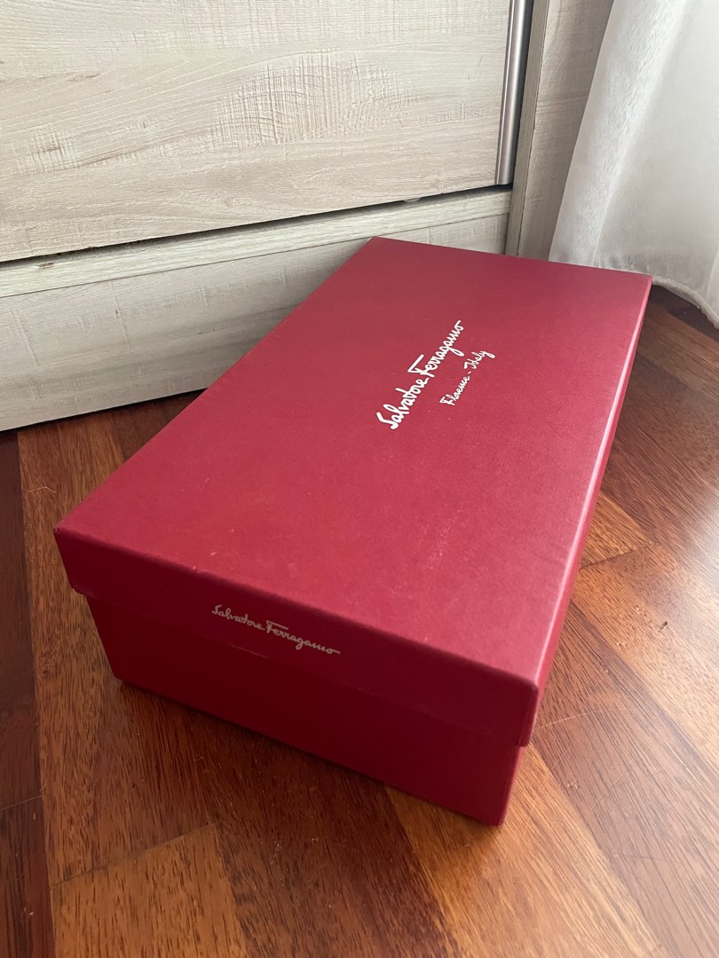 Ferragamo shoe box store