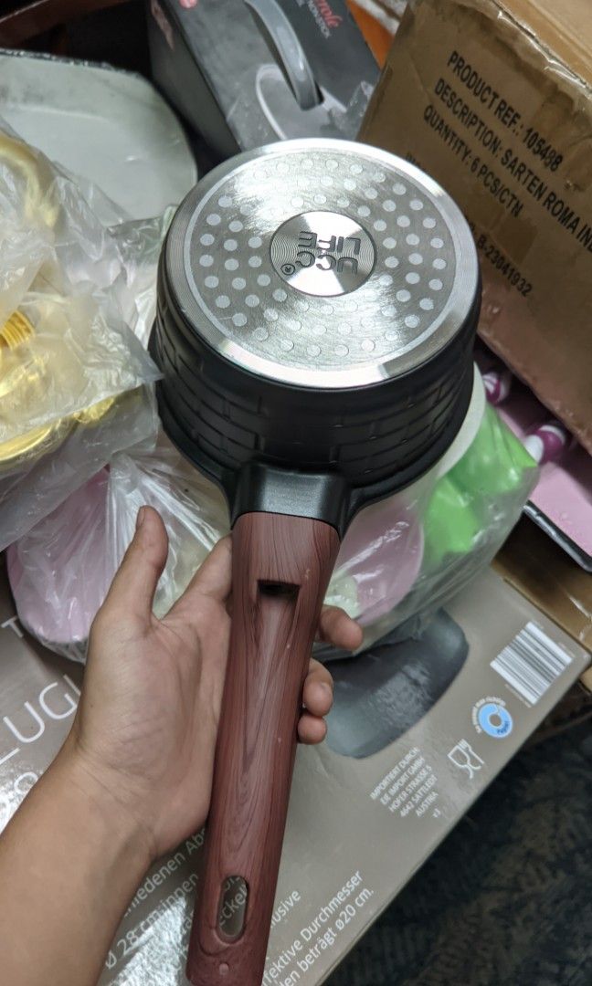 Small Pan Pot for your Induction! (Category: Cookware & Accessories) located in Caloocan City. Submitted by flooferzshop__ (Listing ID 1314024765, Image 2). Description: For induction cooker and gas stove✅ cheaper than mall price💯 very aesthetic appearance💯 these come with cover brand: ucc life which cost 1k+ outside.
