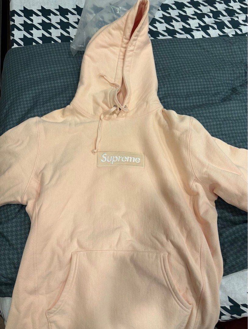 Supreme FW16 Peach Box Logo Hoodie Men s Fashion Coats Jackets and Outerwear on Carousell