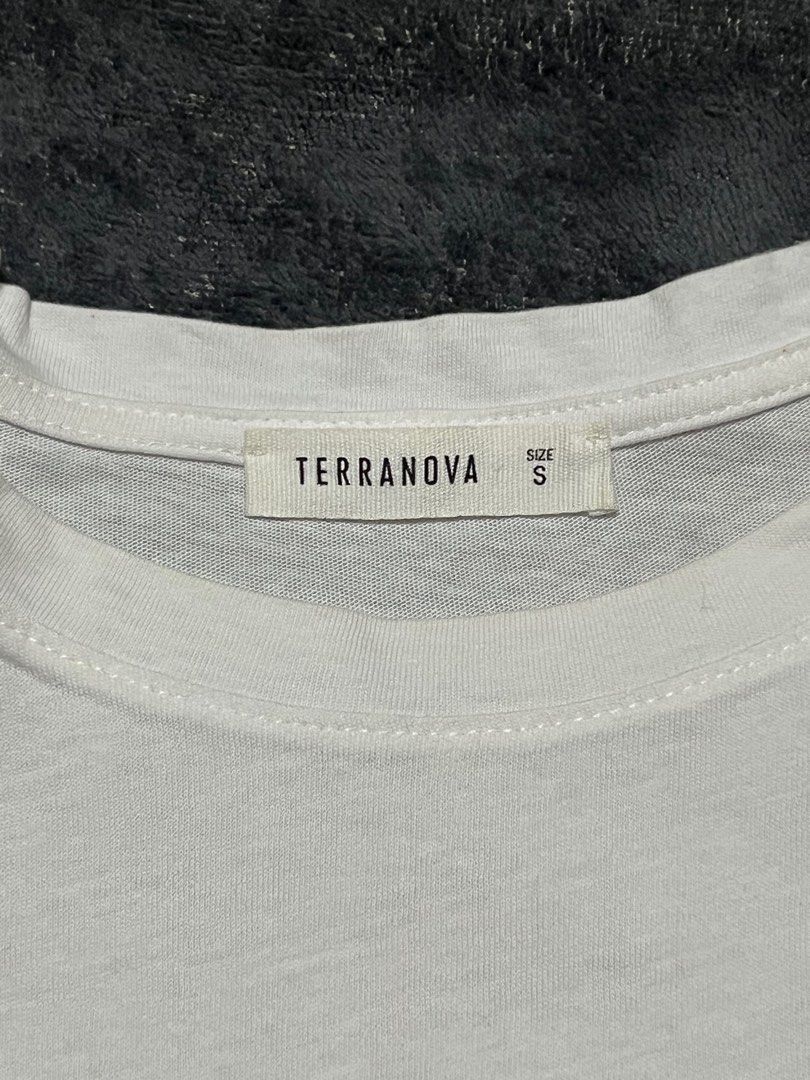 TERRANOVA White Cropped Top (Category: Shirts) located in Cagayan de Oro. Submitted by dollydeclutter (Listing ID 1314030664, Image 3). Description: TERRANOVA White Cropped Top SIZE: Small PRICE: 250 MOP: GCash, BDO Bank Transfer RFS: Declutter PM for more Inquiries ♡.