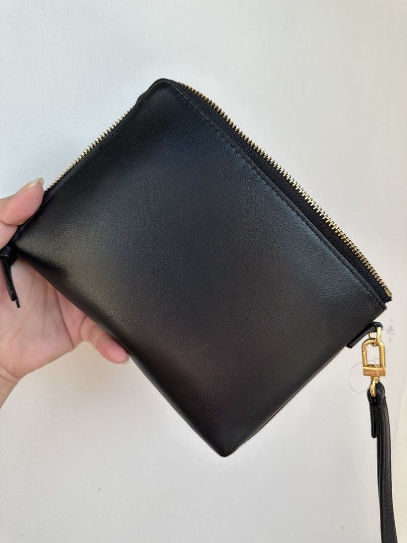 Tory Burch Lily Large Zip Pouch Women s Fashion Bags Wallets Clutches on Carousell