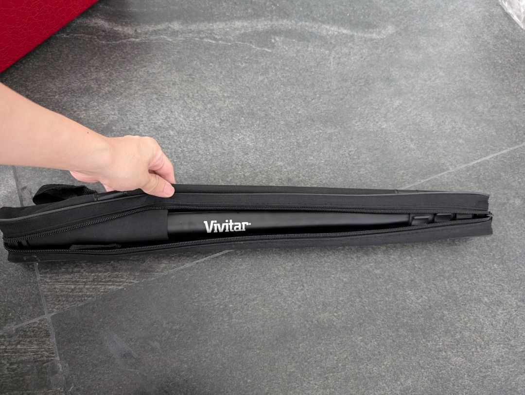 Vivitar monopod (Category: Camera Bags & Carriers) located in Manila. Submitted by coolshark888 (Listing ID 1314061218, Image 3). Description: .