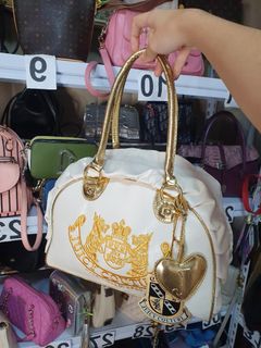 (Category: ) located in . Submitted by PrelovelyStore (Listing ID 1314105513, Image 1). Description: .