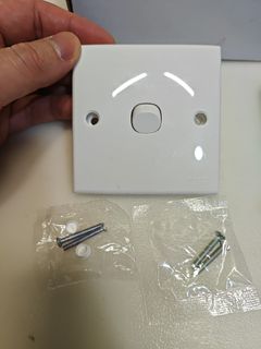 （分類：）位於 。 由 mrdeer759 提交（商品編號 1314361974，圖片 1）。簡介： 。