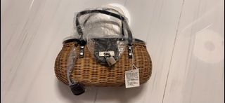 （分類：）位於 。 由 smallkiwi 提交（商品編號 1314272245，圖片 1）。簡介： 。