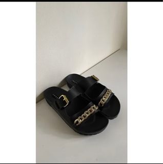 (Kategori: ) berada di . Dikirim oleh closet_capsule (ID iklan 1314349470, Gambar 1). Deskripsi: .