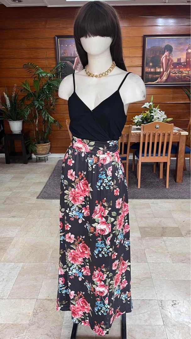 Black Top Floral Bottom Dress Small Medium Women s Fashion Dresses Sets Dresses on Carousell