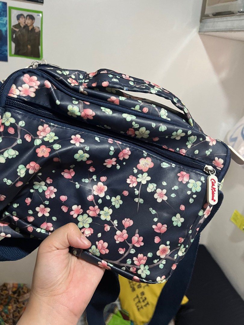 Cath Kidston Crossbody Bag (Category: Cross-body Bags) located in Santa Rosa. Submitted by alymacmac (Listing ID 1314166436, Image 3). Description: Super useful kasi ang daming space and zipper ; not original rfs: decluttering.