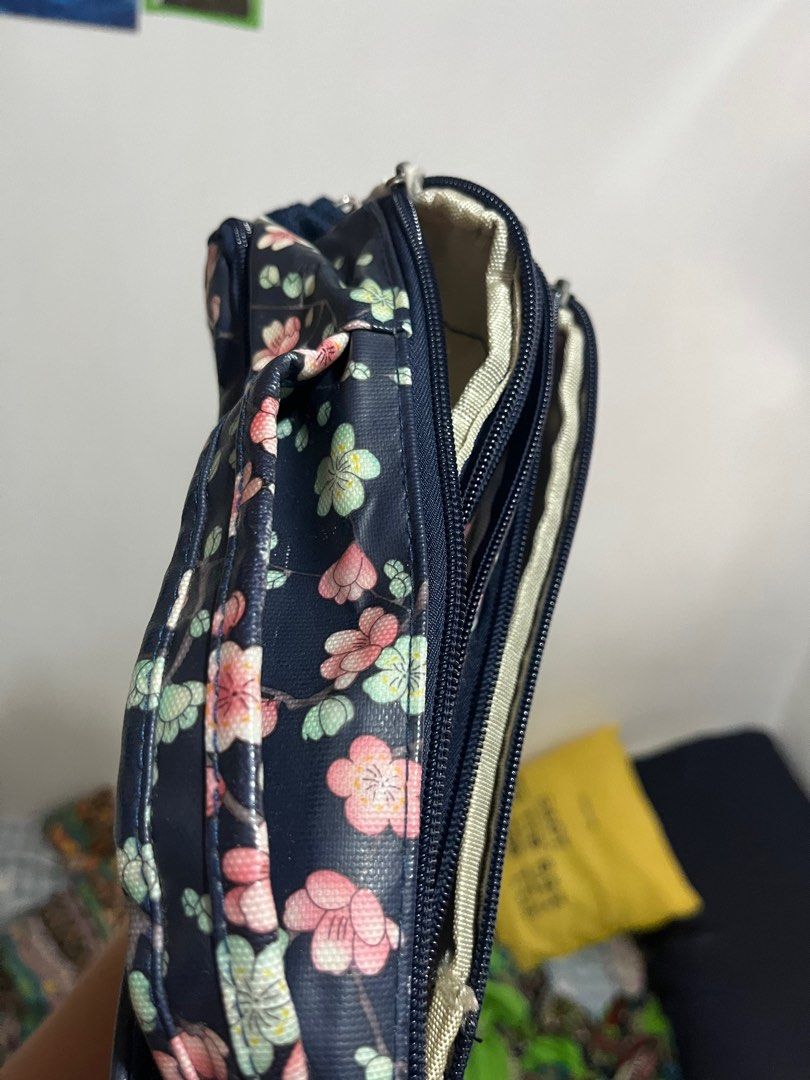 Cath Kidston Crossbody Bag (Category: Cross-body Bags) located in Santa Rosa. Submitted by alymacmac (Listing ID 1314166436, Image 2). Description: Super useful kasi ang daming space and zipper ; not original rfs: decluttering.