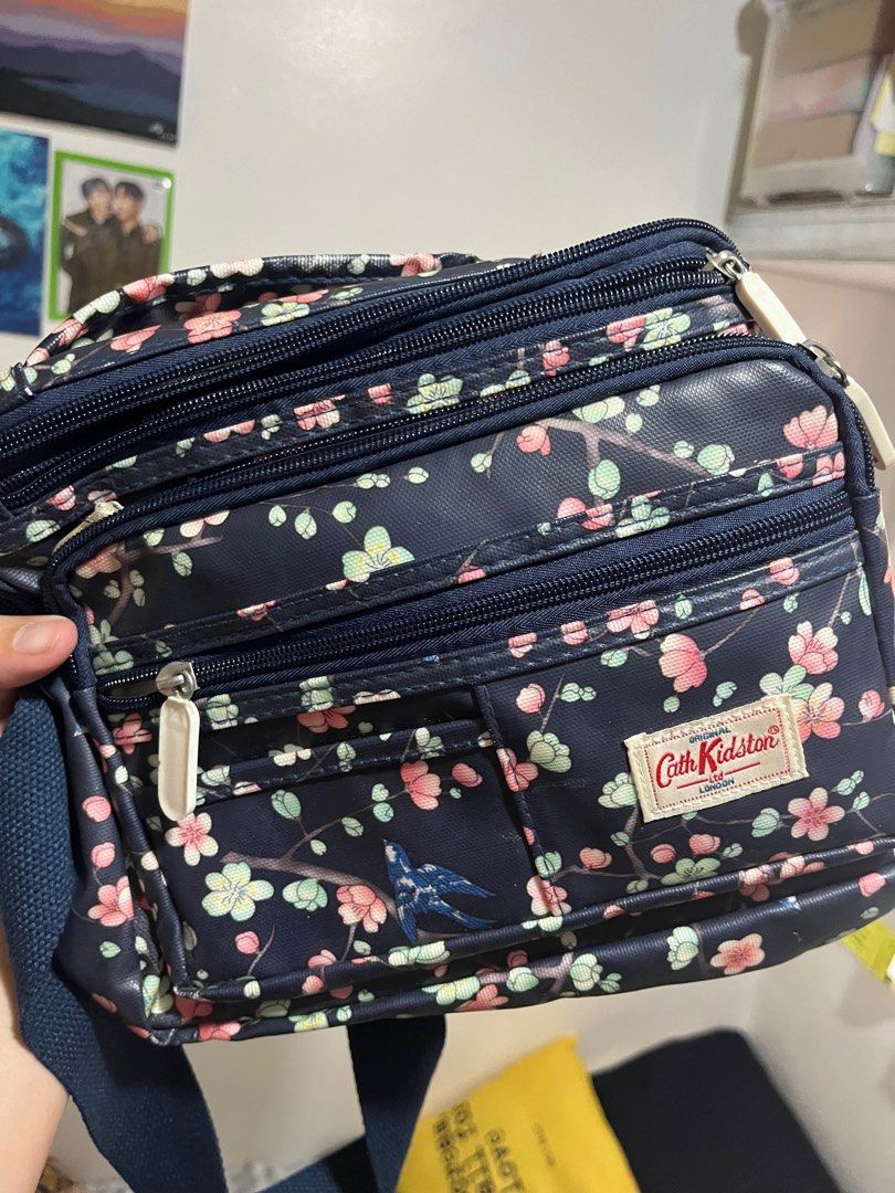 Cath Kidston Crossbody Bag (Category: Cross-body Bags) located in Santa Rosa. Submitted by alymacmac (Listing ID 1314166436, Image 1). Description: Super useful kasi ang daming space and zipper ; not original rfs: decluttering.