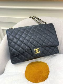 (Category: ) located in . Submitted by luxshare_preloved_ (Listing ID 1314207393, Image 1). Description: .