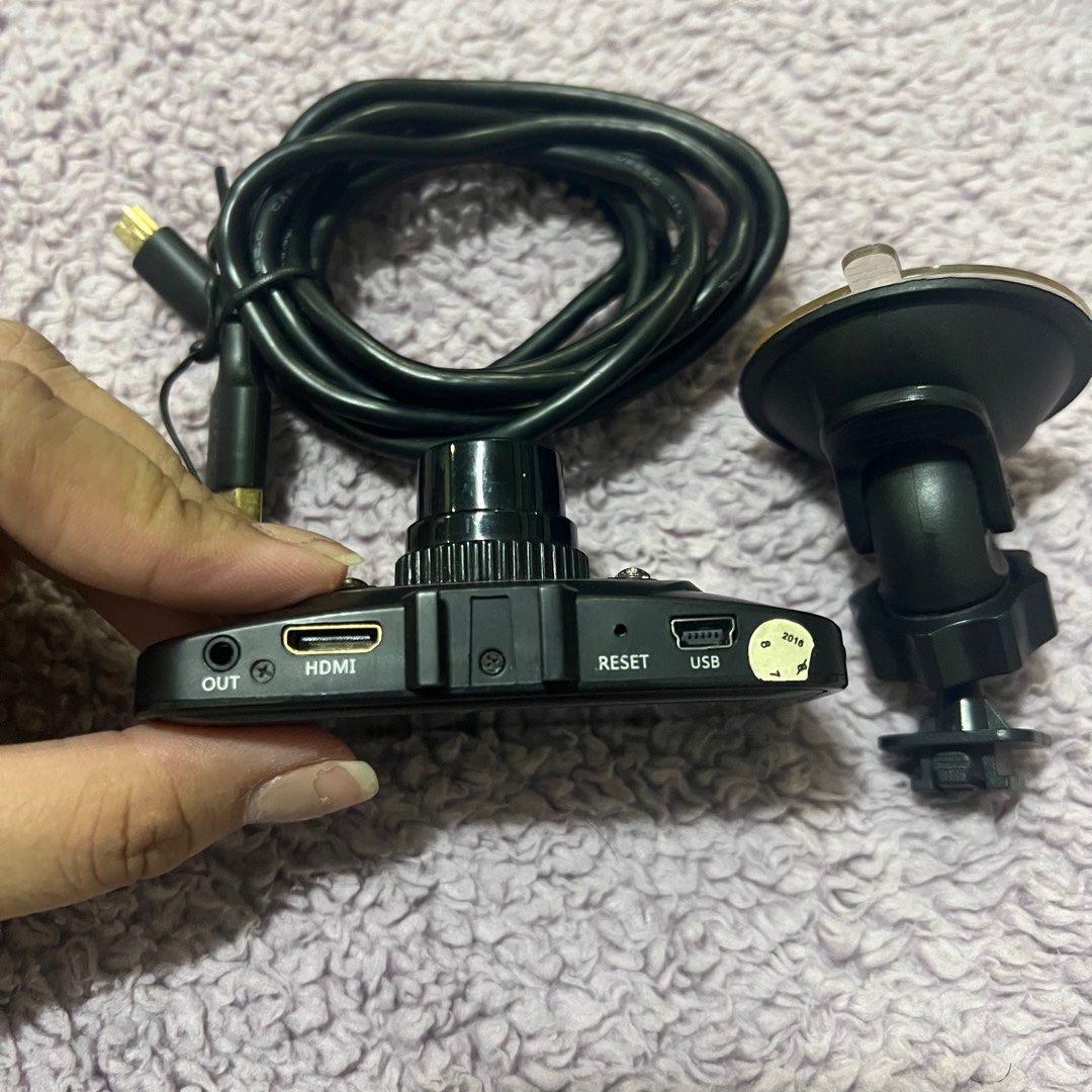 DashCam (Category: Audio, Video, Alarm and other Electronic Accessories) located in Rizal. Submitted by joyceee22 (Listing ID 1314176614, Image 3). Description: i forgot the brand pero still working and goods pa din.. RFS: di na nagagamit nakatago na lang. nagupgrade na kasi. .