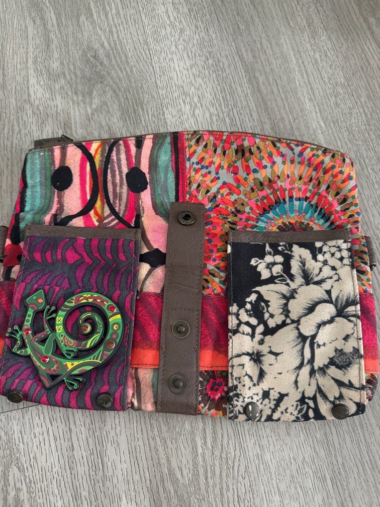 Desigual clutch bag shop